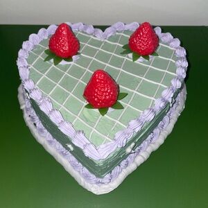 • decorative strawberry cake •